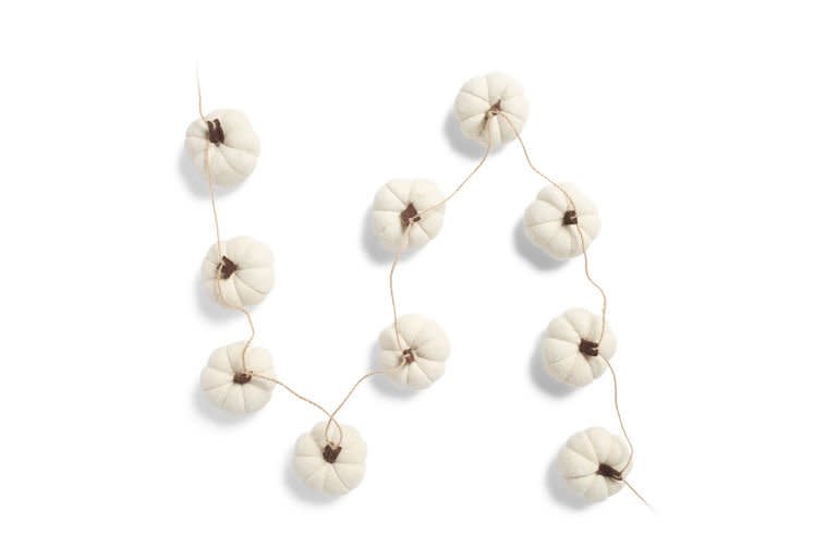 White Pumpkin Garland