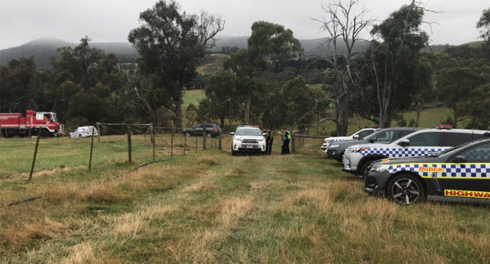 The pilot safely landed at a paddock in Cahillton Road, Gruyere about 6.15am. Source: 7 News