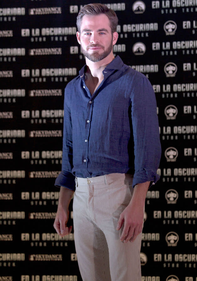 Chris Pine worked spring fashion in chinos and a loose shirt at the Star Trek Into Darkness Mexico photocall.