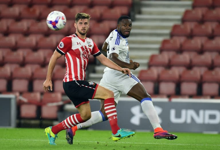 Sunderland manager David Moyes was impressed by Victor Anichebe's (R) contribution in his first start for the club in the midweek EFL Cup defeat at Southampton