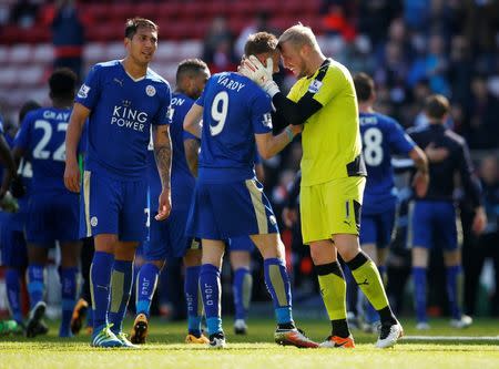 Football Soccer - Sunderland v Leicester City - Barclays Premier League - Stadium of Light - 10/4/16 Leicester's Kasper Schmeichel celebrates with Jamie Vardy at the end of the match Action Images via Reuters / Lee Smith Livepic