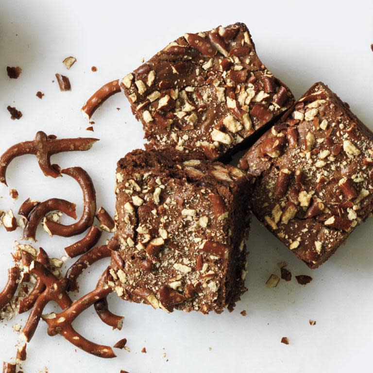 Peanut Butter and Pretzel Brownies