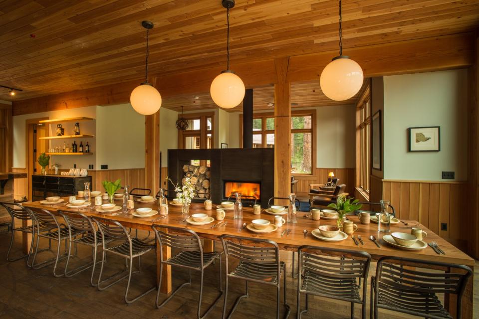 The dining room at The Minam River Lodge