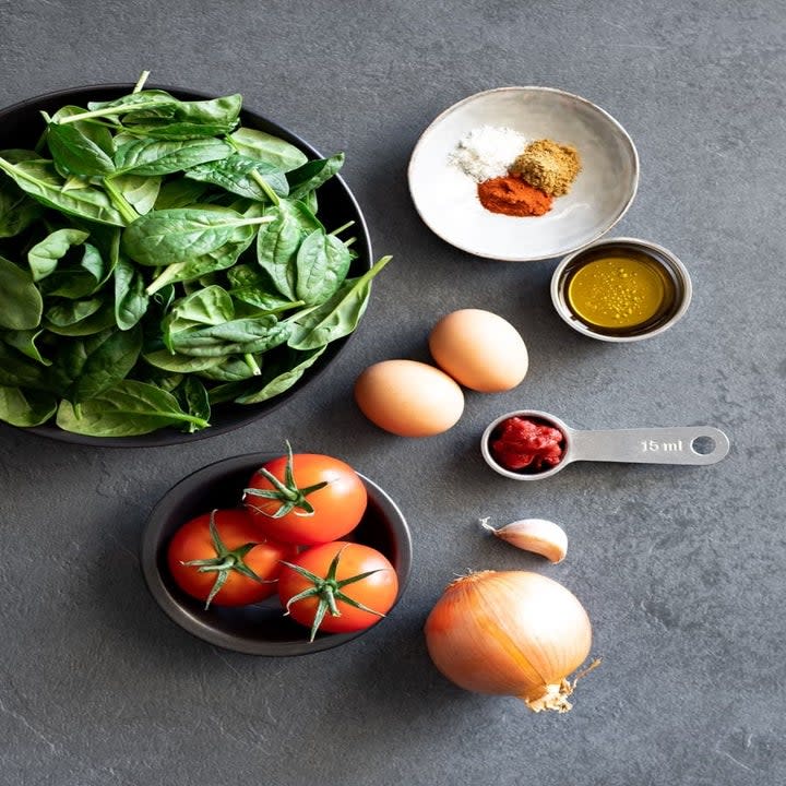 Ingredients for shakshuka.