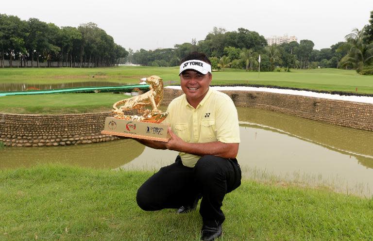 Singapore's Mardan Mamat shot a two-under-par 69 to finish with a combined score of 14-under 270, winning the Bangladesh Open on May 30, 2015