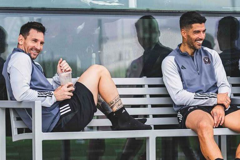 Luis Suárez y Lionel Messi compartieron un tierno momento dentro de la cancha (Foto Instagram @intermiamicf)