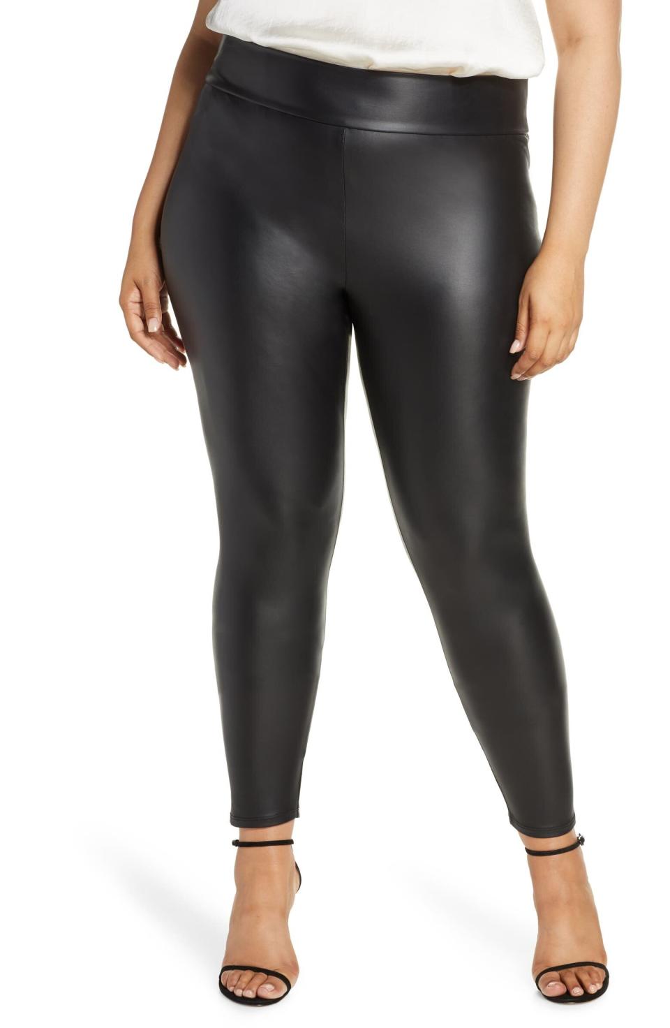 <a href="https://fave.co/3bOKXmT" target="_blank" rel="noopener noreferrer">Get them for $42 at Nordstrom</a>.