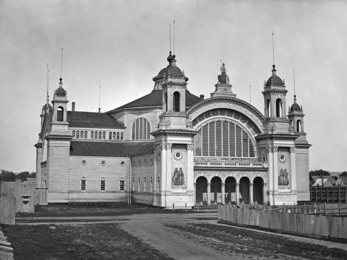 Exhibition Palace was built in 1864 and stood on the corner of Westmorland Street and Saunders Street, a location which is now a residential area. It was destroyed by fire in 1877. (Provincial Archives of New Brunswick - image credit)