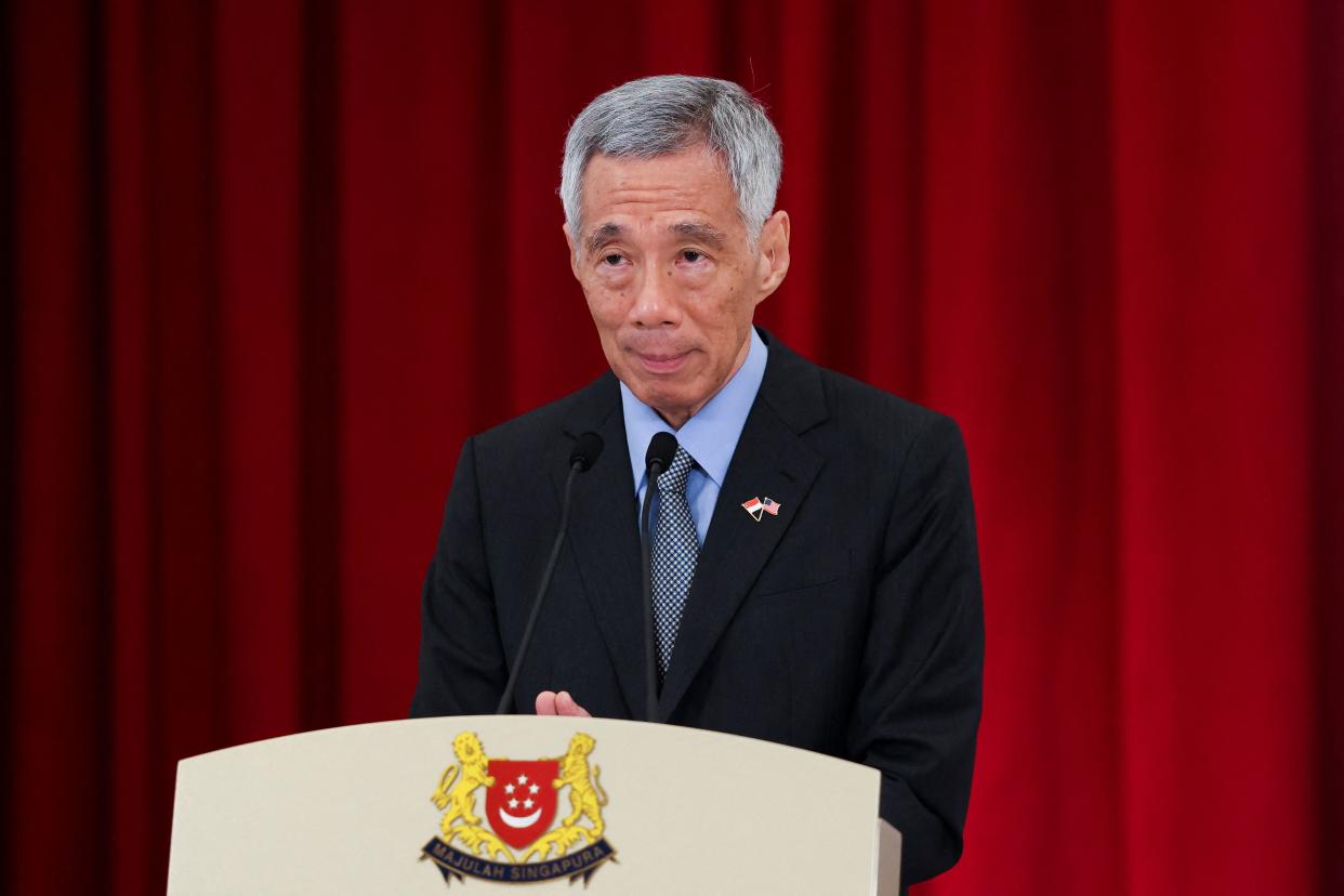 Singapore's Prime Minister Lee Hsien Loong attends a joint news conference with US Vice President Kamala Harris in Singapore on August 23, 2021. (Photo by Evelyn HOCKSTEIN / POOL / AFP) (Photo by EVELYN HOCKSTEIN/POOL/AFP via Getty Images)