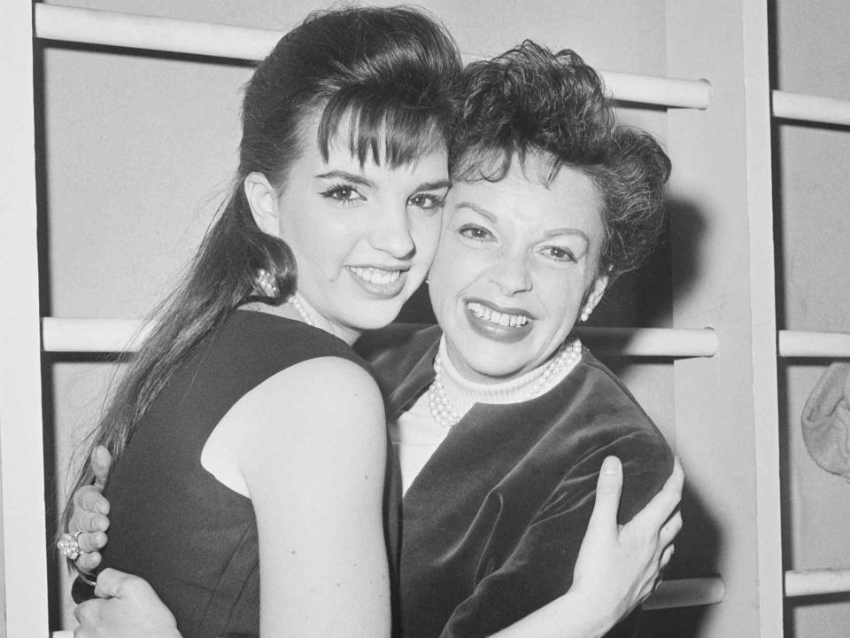 <p>Bettmann</p> Judy Garland and Liza Minnelli on the second night of Minnelli