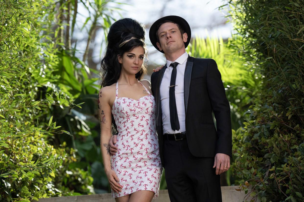 (L to R) Marisa Abela as Amy Winehouse and Jack O'Connell as Blake Fielder-Civil in director Sam Taylor-Johnson's Back To Black. (Studiocanal)