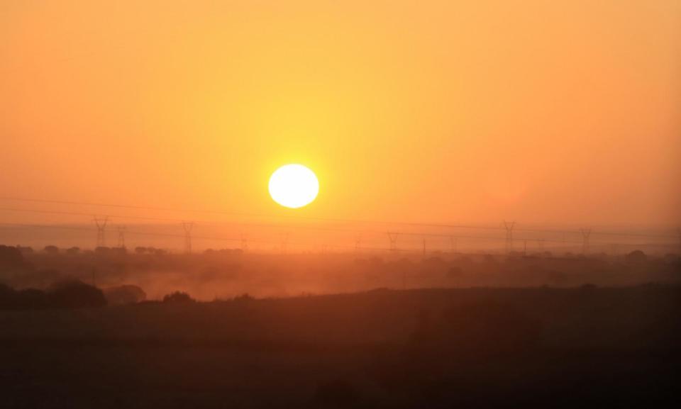 PHOTO: Harsh Morning Sun, power cables and haze (STOCK IMAGES/Getty Images)