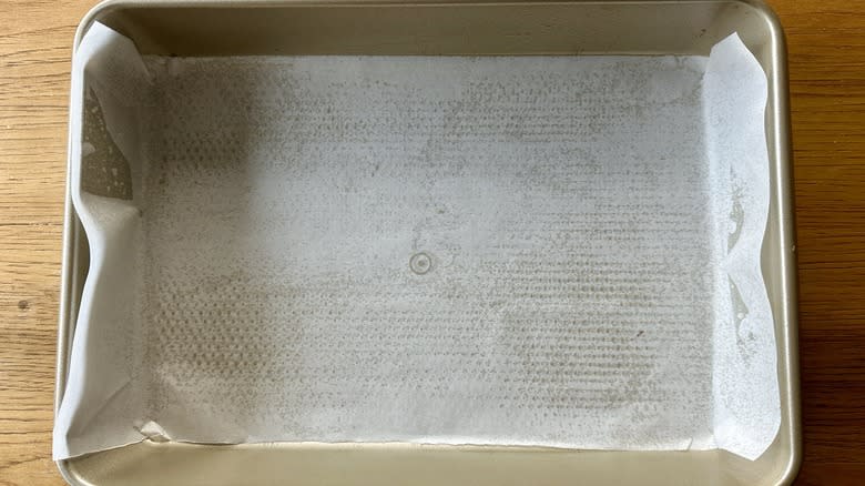 Baking pan lined with parchment paper