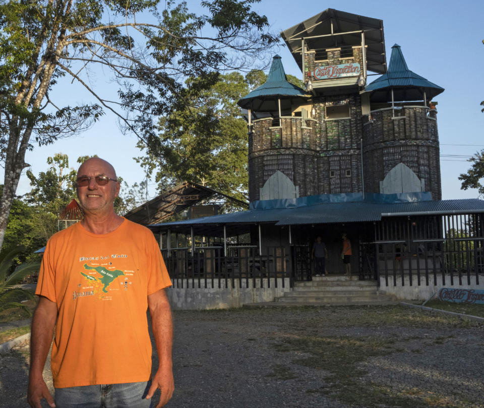 Bezeau's plastic castle&nbsp;is used as a hotel, restaurant and bar, and has educational purposes. (Photo: Santiago Escobar-Jaramillo for HuffPost)