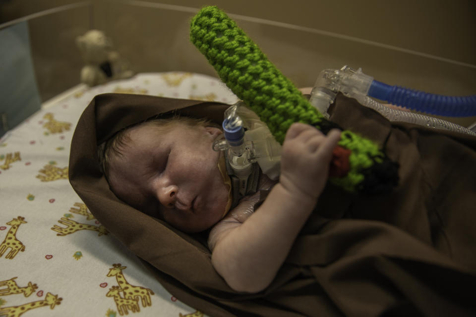 NICU babies at a Texas hospital got the Star Wars treatment. (Photo: Baylor Scott & White McLane Children's Medical Center – Temple)