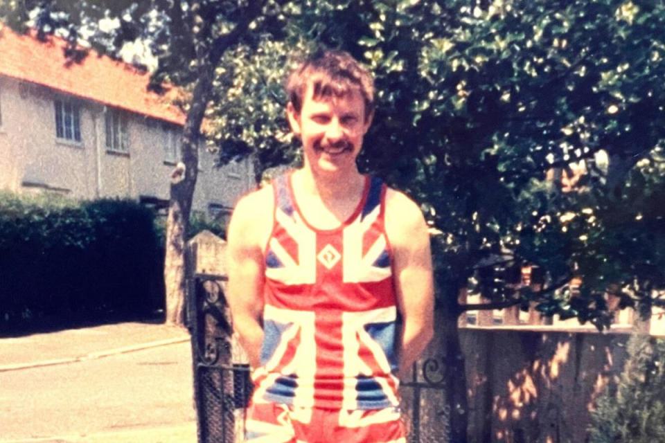 Graham Ringer bedecked out in what back in the 1980s was very much patriotic apparel from the then running scene. <i>(Image: Graham Ringer)</i>