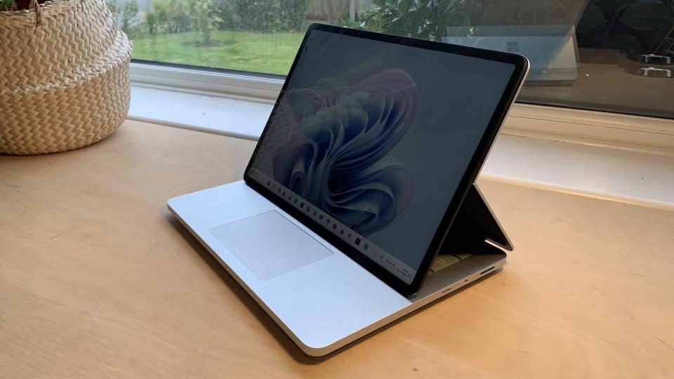 Surface Laptop Studio 2