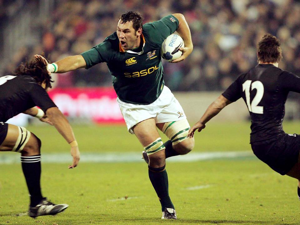 Pedrie Wannenburg, pictured here in action for the Springboks and New Zealand in 2007.