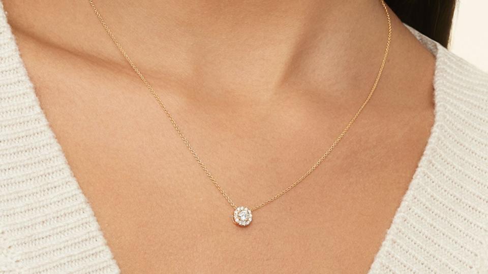 Shop the best jewelry gifts for your wife: Diamond Halo Pendant