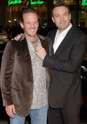 Peter Berg and Ben Affleck at the Hollywood premiere of Universal Pictures' Smokin' Aces