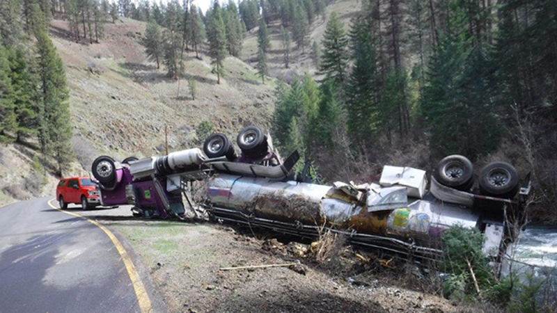 I’m sure there are simpler ways to offload a tanker full of fish. - Photo: Oregon Department of Fish and Wildlife