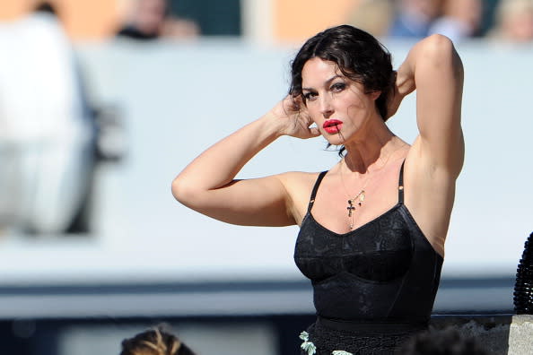 Monica Bellucci -- Men can’t seem to get enough of her and women can’t stop gawking at her. This Italian model- turn- actor has been rated one of the most beautiful women in the world, with obviously translates to hordes of men wanting to date her.