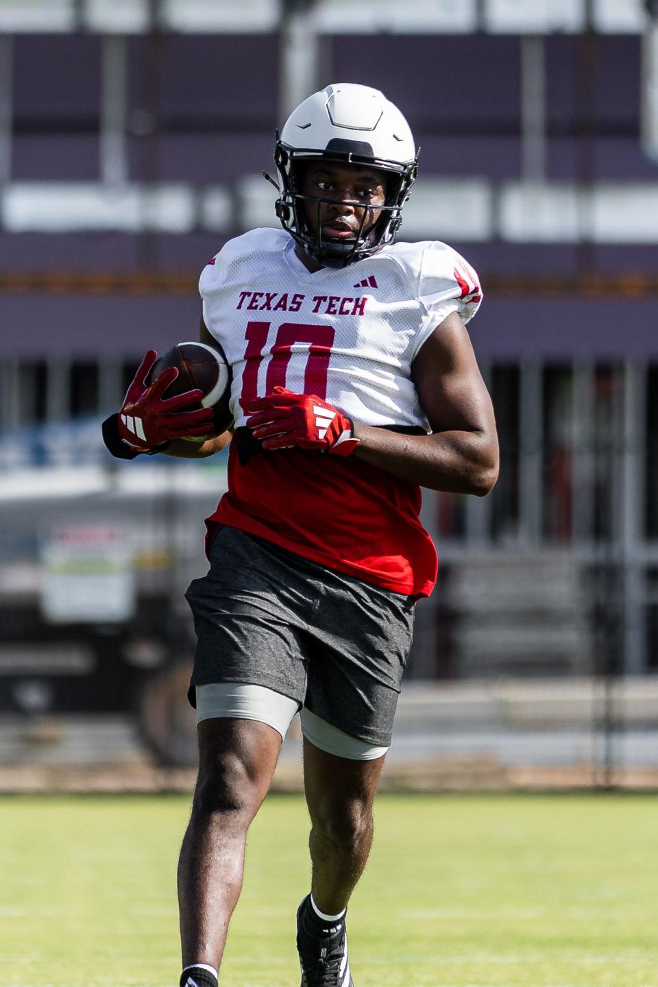 Texas Tech wide receiver Drae McCray ranked ninth in the FBS in kickoff-return average last year among qualified players. Tech coach Joey McGuire plans to give McCray a long look to add punt-return duties this season.