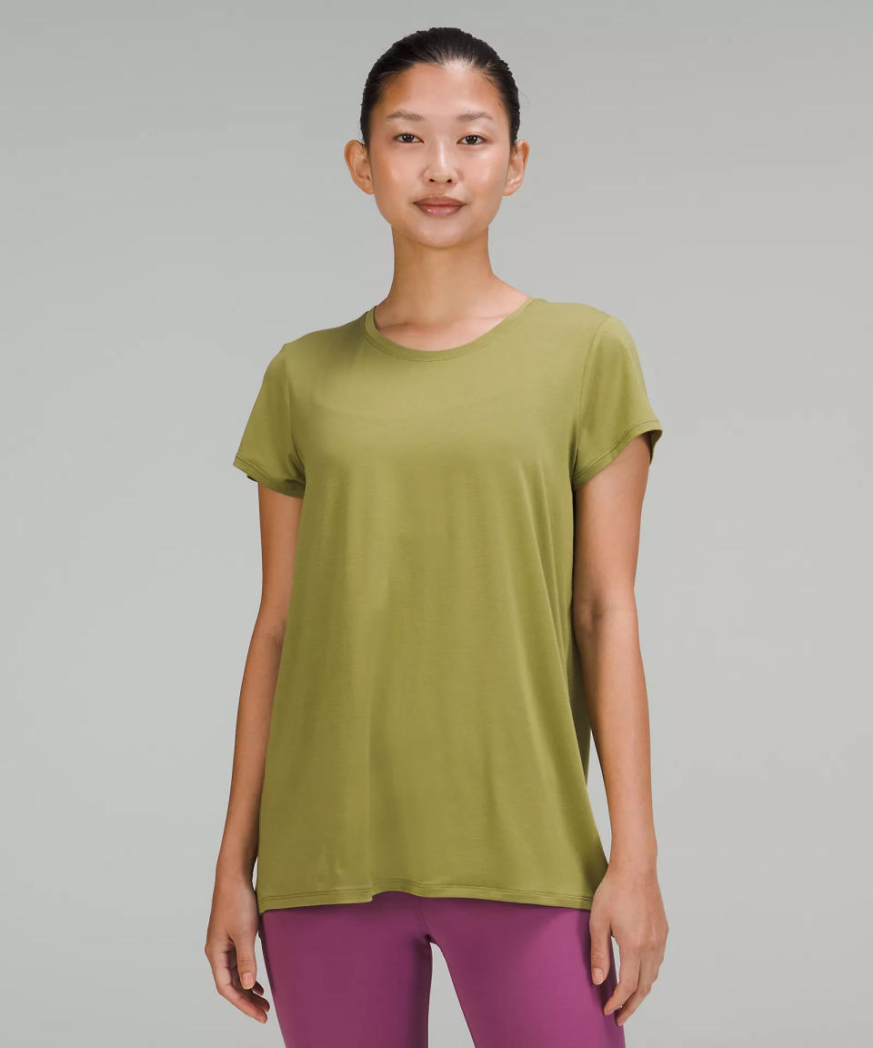 Open Up Tie Back Tee (Photo via Lululemon)