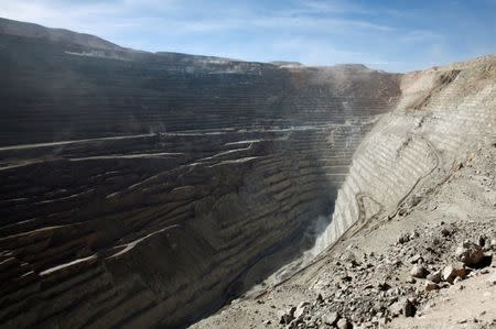 FILE PHOTO: A view of the Chuquicamata open pit copper mine in northern Chile, April 1, 2011. REUTERS/Ivan Alvarado/File Photo