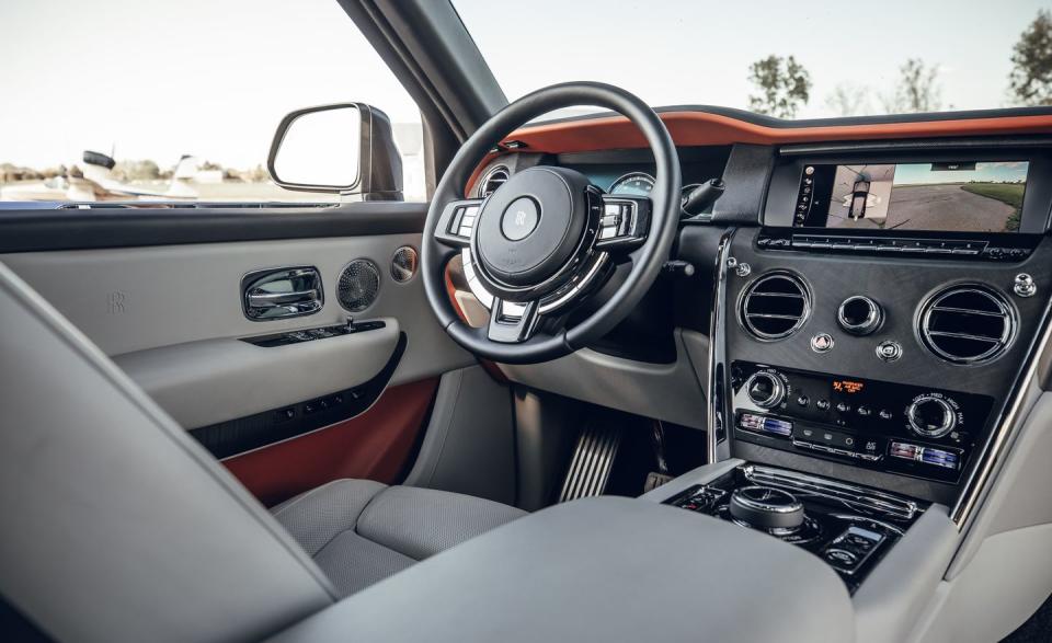 View Every Angle of the 2019 Rolls-Royce Cullinan