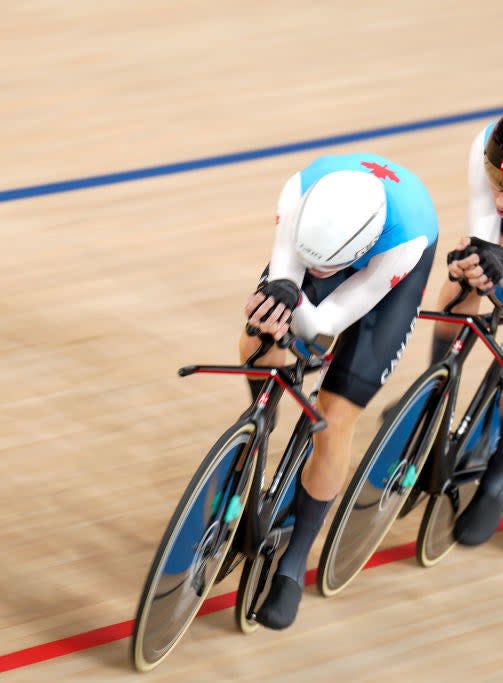 de Haître races on the cycling track