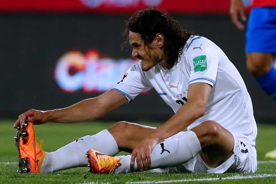 Edinson Cavani injury: Manchester United suffer fresh fitness blow as  striker hurt on international duty