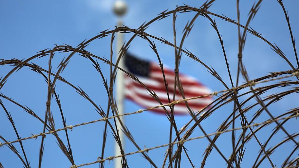 Bandera en Guantánamo