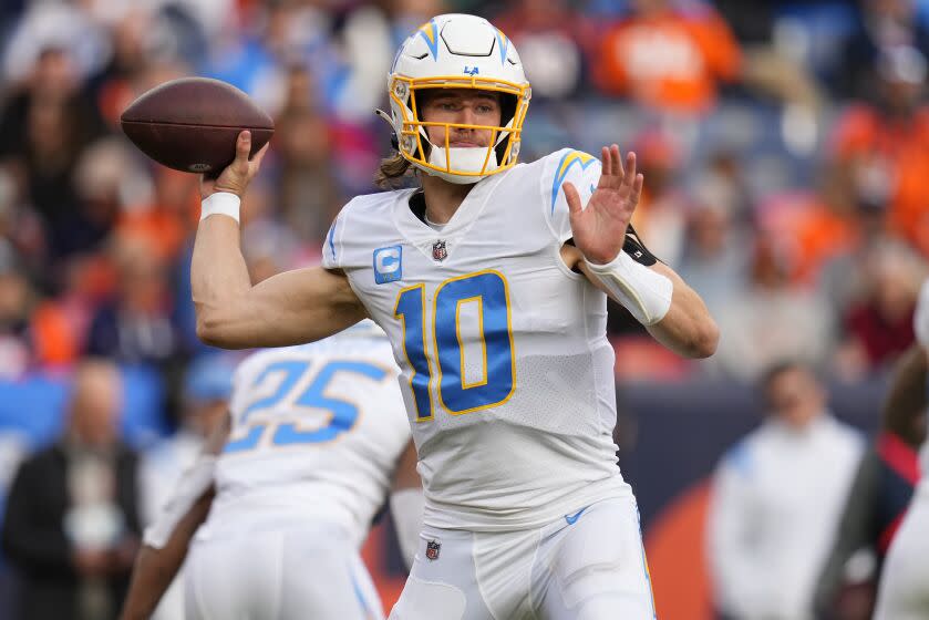Los Angeles Chargers quarterback Justin Herbert (10) during an NFL football game.