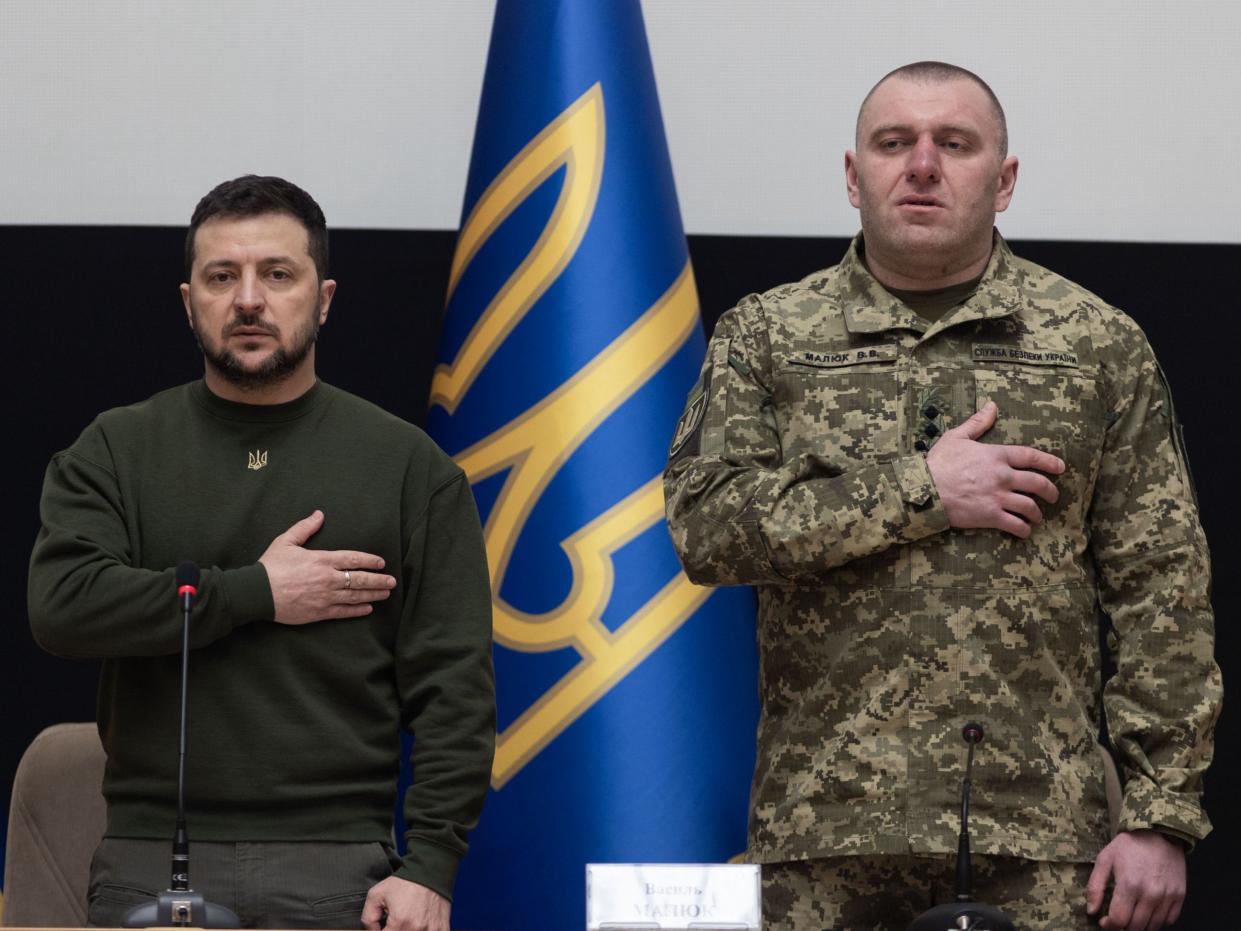 Major General Vasyl Malyuk, right, with President Volodymyr Zelensky (Presidential Office of Ukraine)