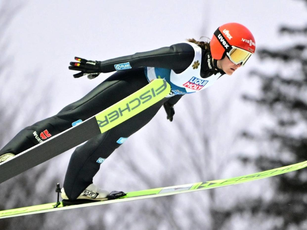 Skispringer im WM-Mixed auf Kurs