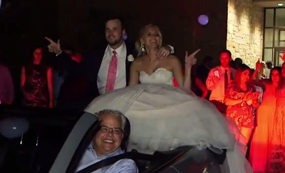 This bride and groom’s epic wedding fail is taking over the internet