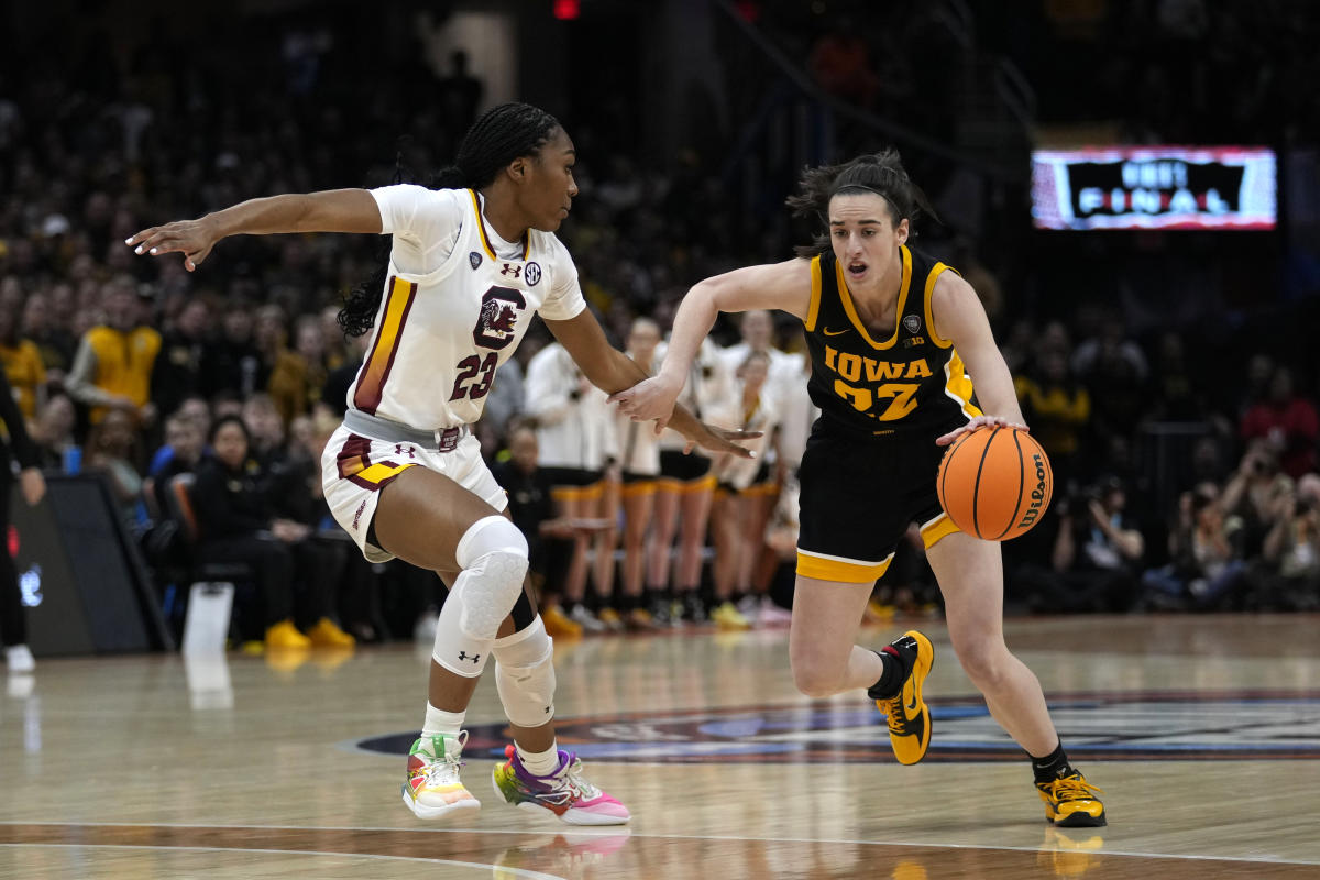 Caitlin Clark and Indiana Fever to have most national appearances on