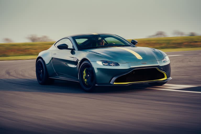 Aston Martin Vantage