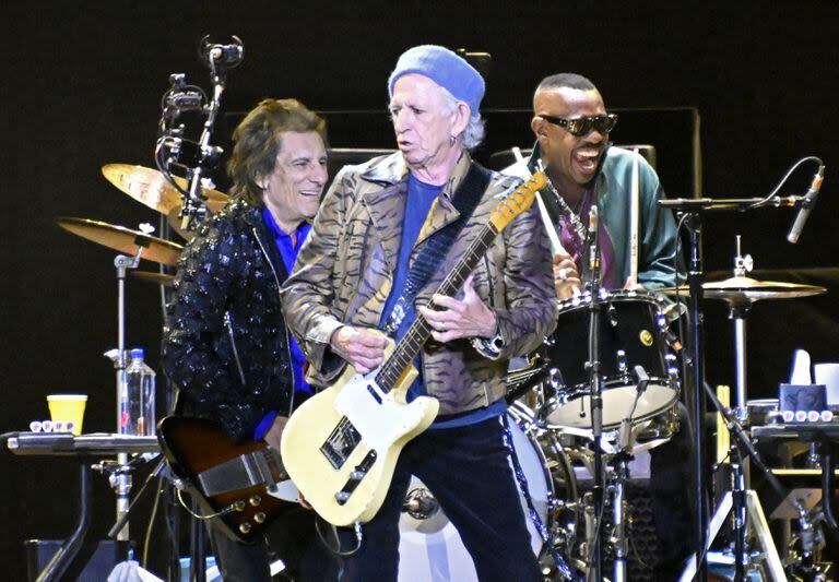 El primer show de la que hasta aquí es la última gira de los Stones: Ronnie Wood, Keith Richards y Steve Jordan tocan en Madrid, el 1 de junio de 2022