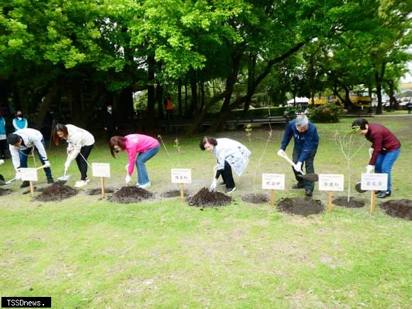 宜蘭縣「羅東林場一○○年歷史，系列活動第七場訂於六月五日與國立宜蘭大學合作辦理「羅東林場回顧與前瞻論壇」。（記者董秀雲攝）