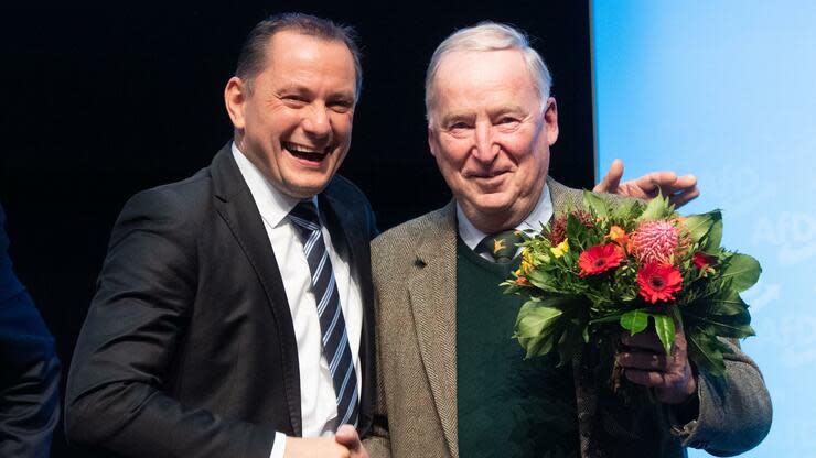 Die AfD hat den früheren Parteivorsitzenden Alexander Gauland zum Ehrenvorsitzenden gewählt. Foto: dpa