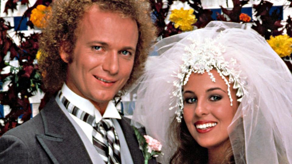 When "Luke" (Anthony Geary) and "Laura" (Genie Francis -- who will at the Graceland convention this week) married on "General Hospital" in 1981,  the episode attracted 30 million viewers.