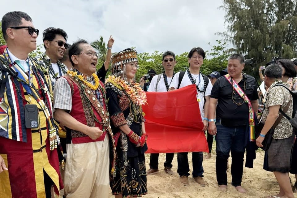 臺東縣政府團隊前往夏威夷主參加太平洋藝術節，交流文化藝術。(臺東縣政府提供)