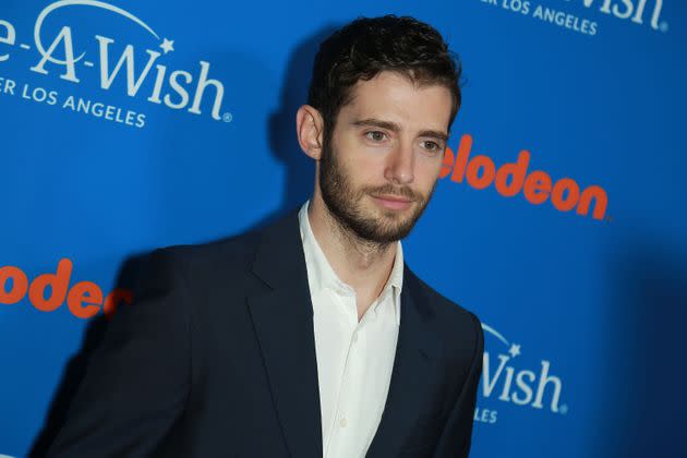 Actor Julian Morris starred as Dr. Wren Kingston on 