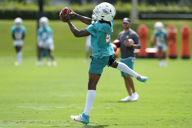 Dolphins CB Jalen Ramsey to undergo knee surgery and miss start of