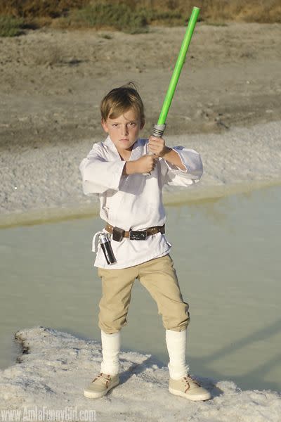 7) DIY Luke Skywalker Halloween Costume