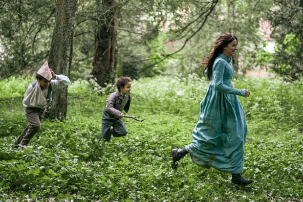 Anne and her nephews.<p>Photo: Nick Wall/Courtesy of Netflix</p>