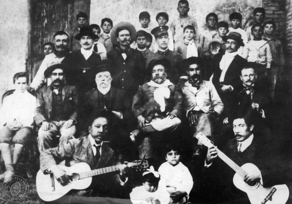 Gabino Ezeiza, a famed Argentinian payada musician, in this picture from 1981.