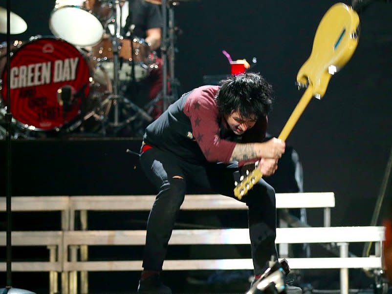 Green Day guitar smash